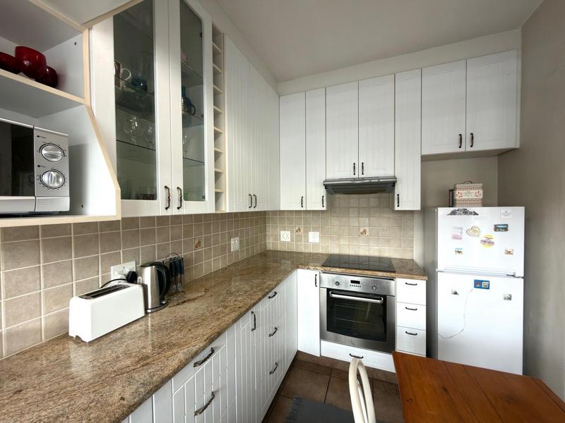 To Let 2 Bedroom Property for Rent in Fish Hoek Western Cape